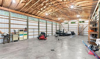 3235 Lakeview Dr, Allegan, MI 49010