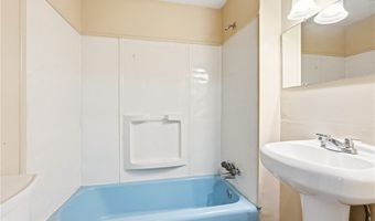 285 Sumner Ct, Akron, OH 44311