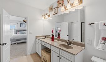 519 Triton Way Dr, Ballwin, MO 63011