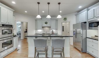 1373 Mountain Lake Dr, Auburn, GA 30011