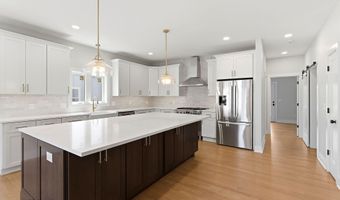 56 W Washington Ave, Atlantic Highlands, NJ 07716