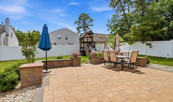 5 Tradewinds Ave, Barnegat, NJ 08005