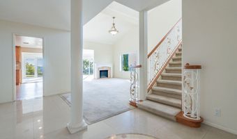 7051 E Scenic Cir, Anaheim, CA 92807