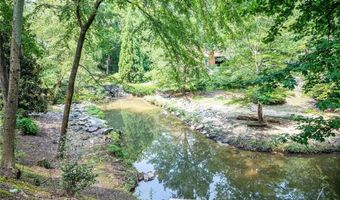 26202 Plantation Dr NE 202, Atlanta, GA 30324