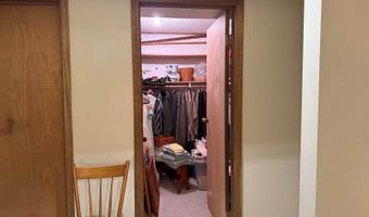 841 Country Club Dr, Akron, IA 51001