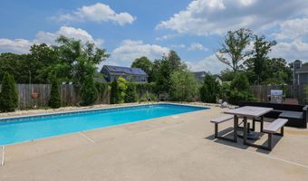 18 Penny Ln, Bayville, NJ 08721