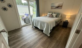 25 Park Ln, Arundel, ME 04046