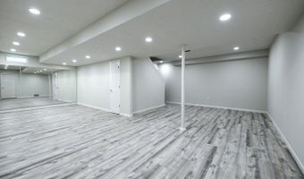 2400 Rockport Ct, Ann Arbor, MI 48103