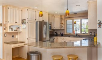 W2567 RIDGEBROOK Court, Appleton, WI 54915