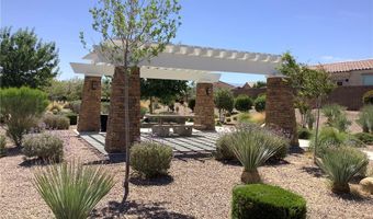 11562 Oak St, Apple Valley, CA 92308