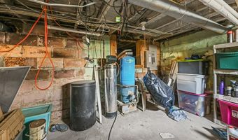 5869 Beechwood Ave, Alliance, OH 44601