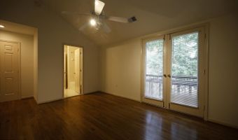 6 GOLDLEAF Ct, Bethesda, MD 20817