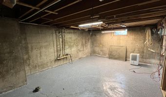 277 Pearl St, Bangor, ME 04401