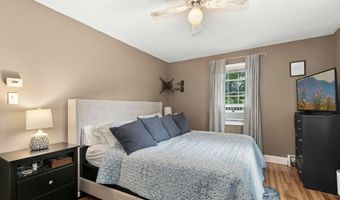 136 Crescent Cir, Cheshire, CT 06410