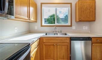 15546 Foghorn Ln, Apple Valley, MN 55124