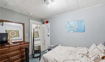 14 Garfield Ave, East Providence, RI 02916