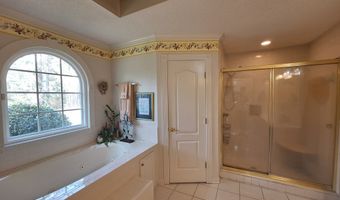 250 Weatherly Dr, Baxley, GA 31513