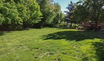 5 Smith Pl, Cheshire, CT 06410