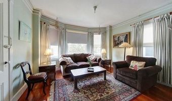 616 Thames St 1, Newport, RI 02840