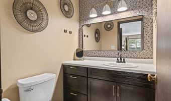 3182 JUSTIN Ct 8, Appleton, WI 54914