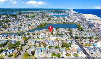 110 Trenton Ave, Point Pleasant Beach, NJ 08742