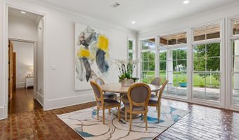18211 S Mission Hills Ave, Baton Rouge, LA 70810