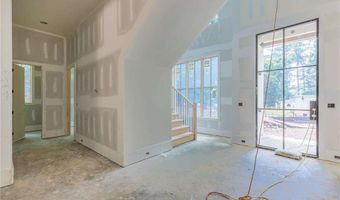 195 Shady Grv, Alpharetta, GA 30009