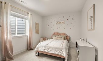 6482 Crown Cres, Ammon, ID 83406