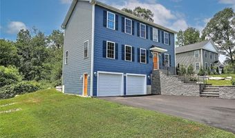 29 Graves Ave, North Smithfield, RI 02896