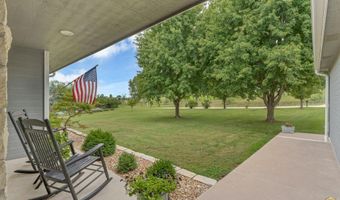 8244 SW Indian Hills Rd, Auburn, KS 66402