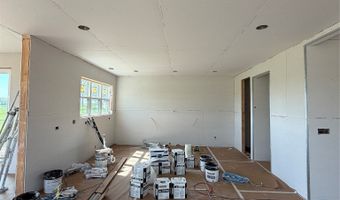 499 NE 9th St, Polk City, IA 50226