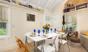96 Steamboat St, Jamestown, RI 02835