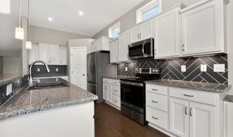 7523 Devonshire Dr, Alexandria, KY 41001