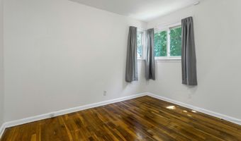 100 Loftus Cir, Bridgeport, CT 06606