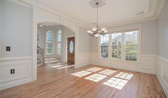 4012 Erin Dr, Alpharetta, GA 30022