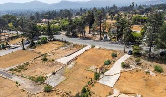 2852 Santa Rosa Ave, Altadena, CA 91001