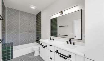 1128 Fillmore St, Bentonville, AR 72712