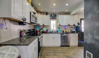 35 Grand St, Amsterdam, NY 12010