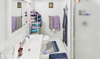 415 Redbud Dr, Ashland, KY 41102