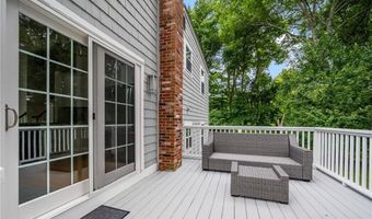 22 Hull St, Jamestown, RI 02835
