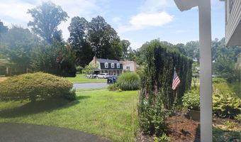 8418 STONE GATE Dr, Annandale, VA 22003