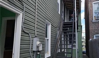 30 N 2nd St #2, Allentown, PA 18101