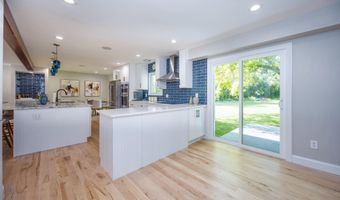 5120 Hensley Dr, Ann Arbor, MI 48103