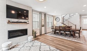 42023 SPRING AIR Dr, Brambleton, VA 20148