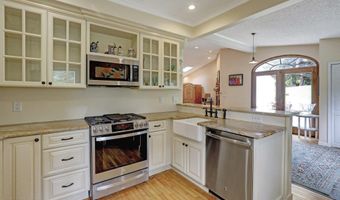 185 Monmouth Ave, Atlantic Highlands, NJ 07716