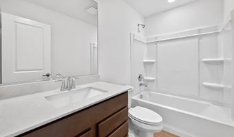 403 Cold Spring St, Algonquin, IL 60102