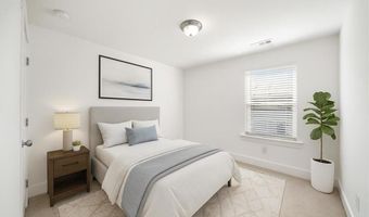 34 Auburn Woods Dr, Auburn, GA 30011