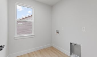 2004 Green Acres Dr, Adrian, MI 49221