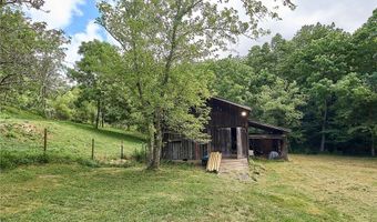 227 Beechie Fork Rd, Alum Creek, WV 25003