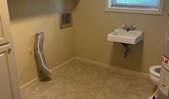 5621 CARL St, Alexandria, LA 71301